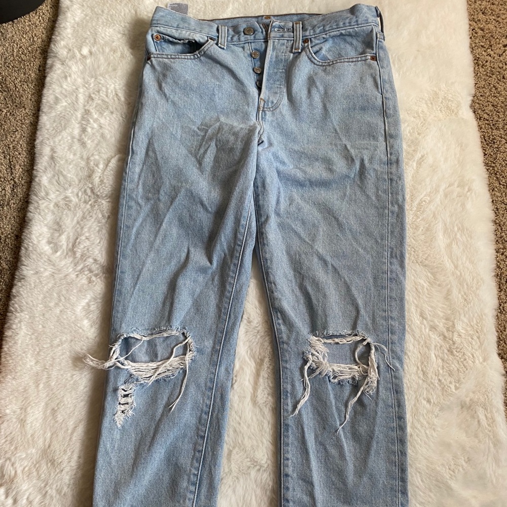 Levi’s denim Wedgie distressed jeans